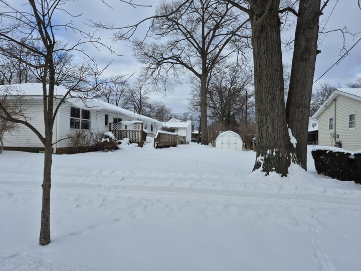 Property Photo:  3288 Hanley Road  MI 49441 
