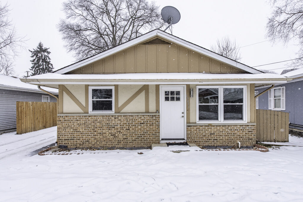 Property Photo:  19451 W Hoag Court  IL 60060 