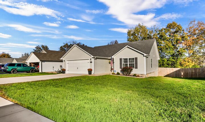 Property Photo: 1445 Fredrick Dr TN 37042