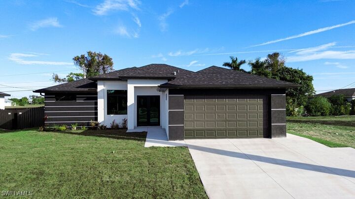 Property Photo:  401 Kismet Parkway E  FL 33909 