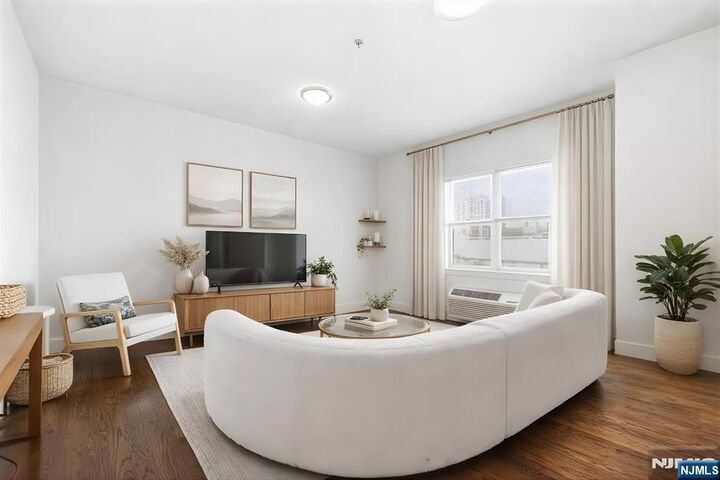 Property Photo: 105-107 Broad Street 204 NJ 07104