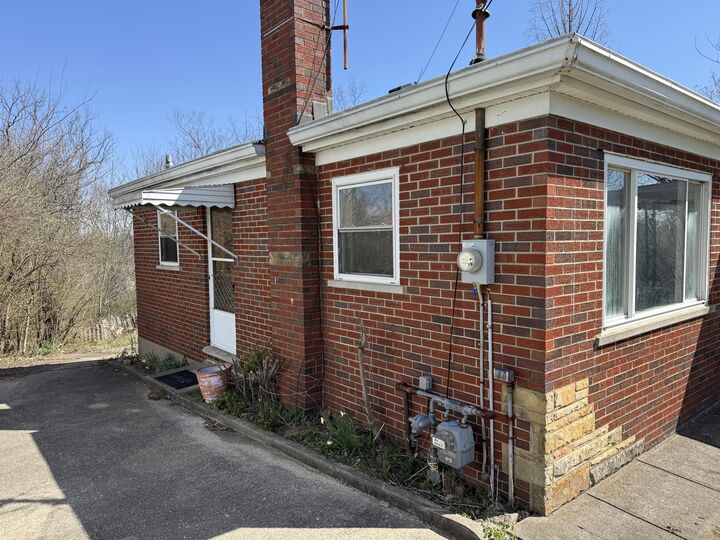 Property Photo:  352 Rose Drive  KY 41001 