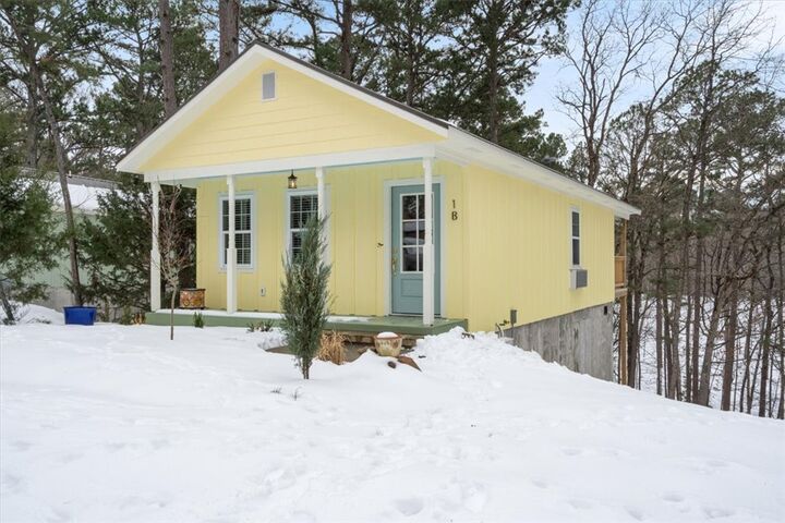 Property Photo:  1 B. Cross Street  AR 72632 