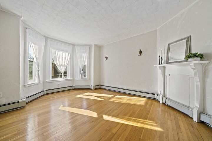 Property Photo:  500 East 6th St  MA 02127 