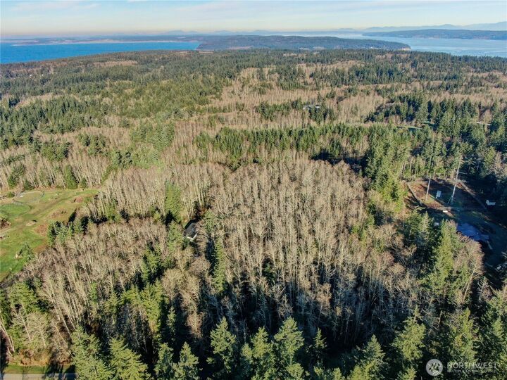 Property Photo:  0 Xxx  Lamb Rest Lane  WA 98253 