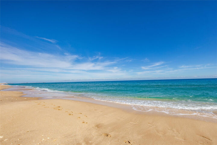 Property Photo:  4280 Galt Ocean Drive 29C  FL 33308 