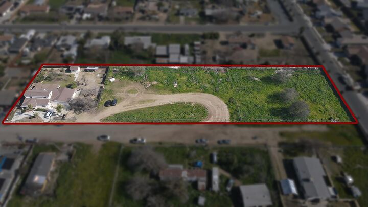 Property Photo: 916 S Cottage Street CA 93257