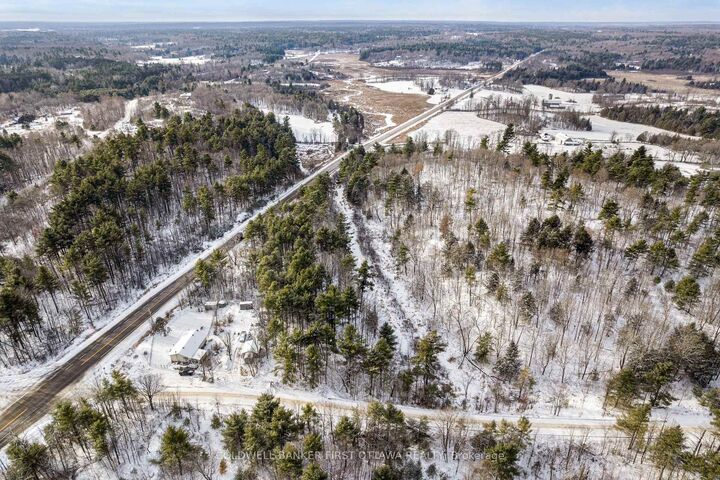 Property Photo: 115 Doran Road ON K7H 3C7