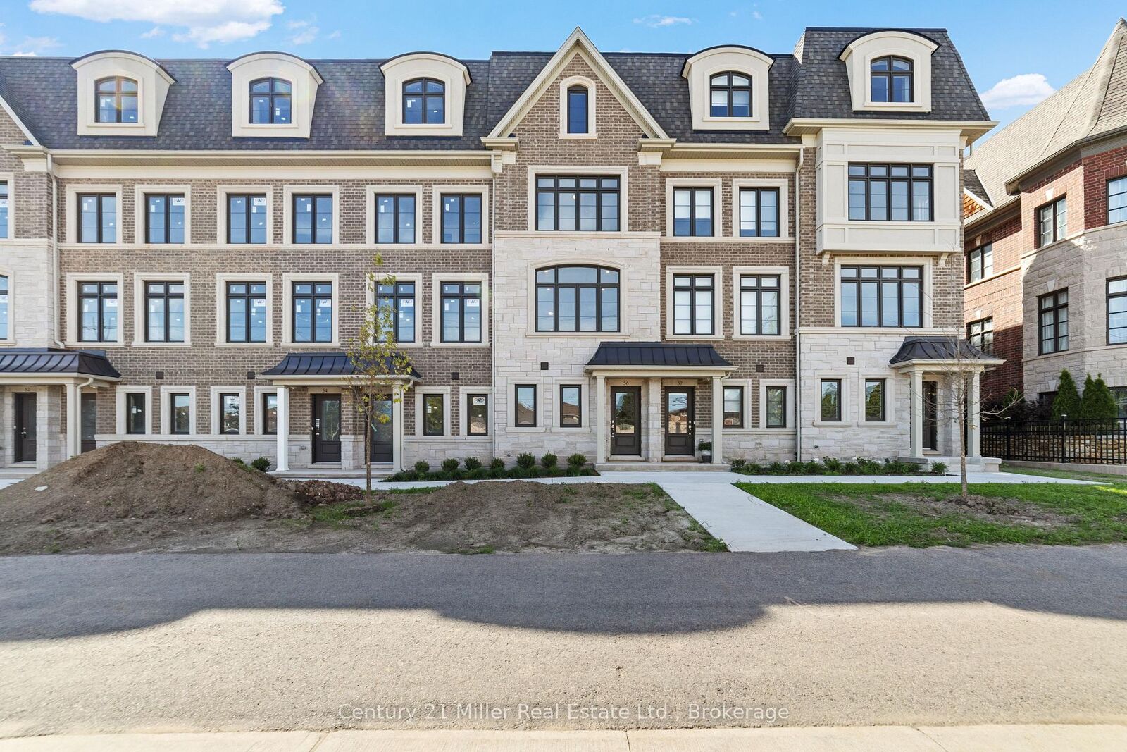 Property Photo: 2150 Trafalgar Road 56 ON L6H 8A5