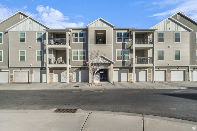 Property Photo:  1806 W Newcastle Ln 301  UT 84045 