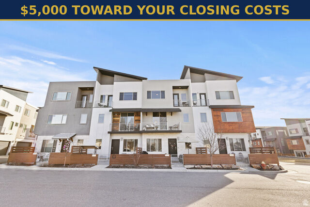 Property Photo:  2236 N 525 W  UT 84041 