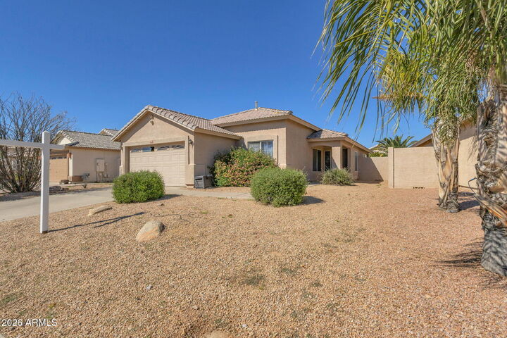 Property Photo: 9236 E Medina Avenue AZ 85209