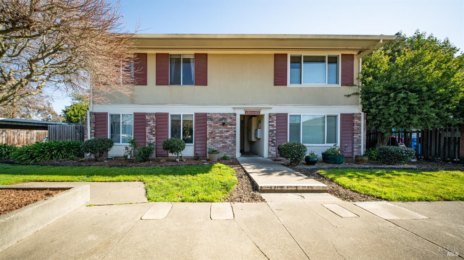 Property Photo:  300 Stony Point Road 126  CA 95401 
