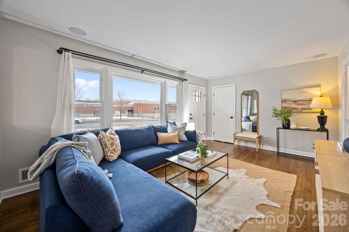 Property Photo: 4211 Glenstar Terrace NC 28205