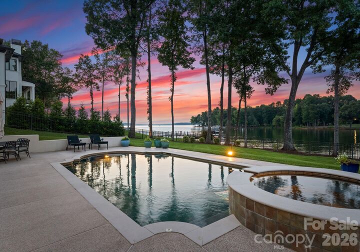 Property Photo:  124 Lightship Drive  NC 28117 