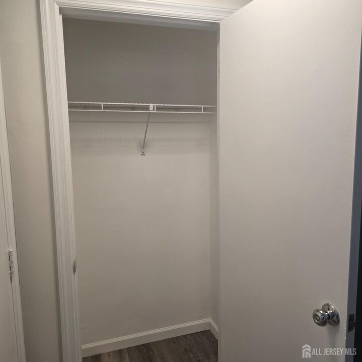 Property Photo:  3 Sweetgum Court  NJ 08824 