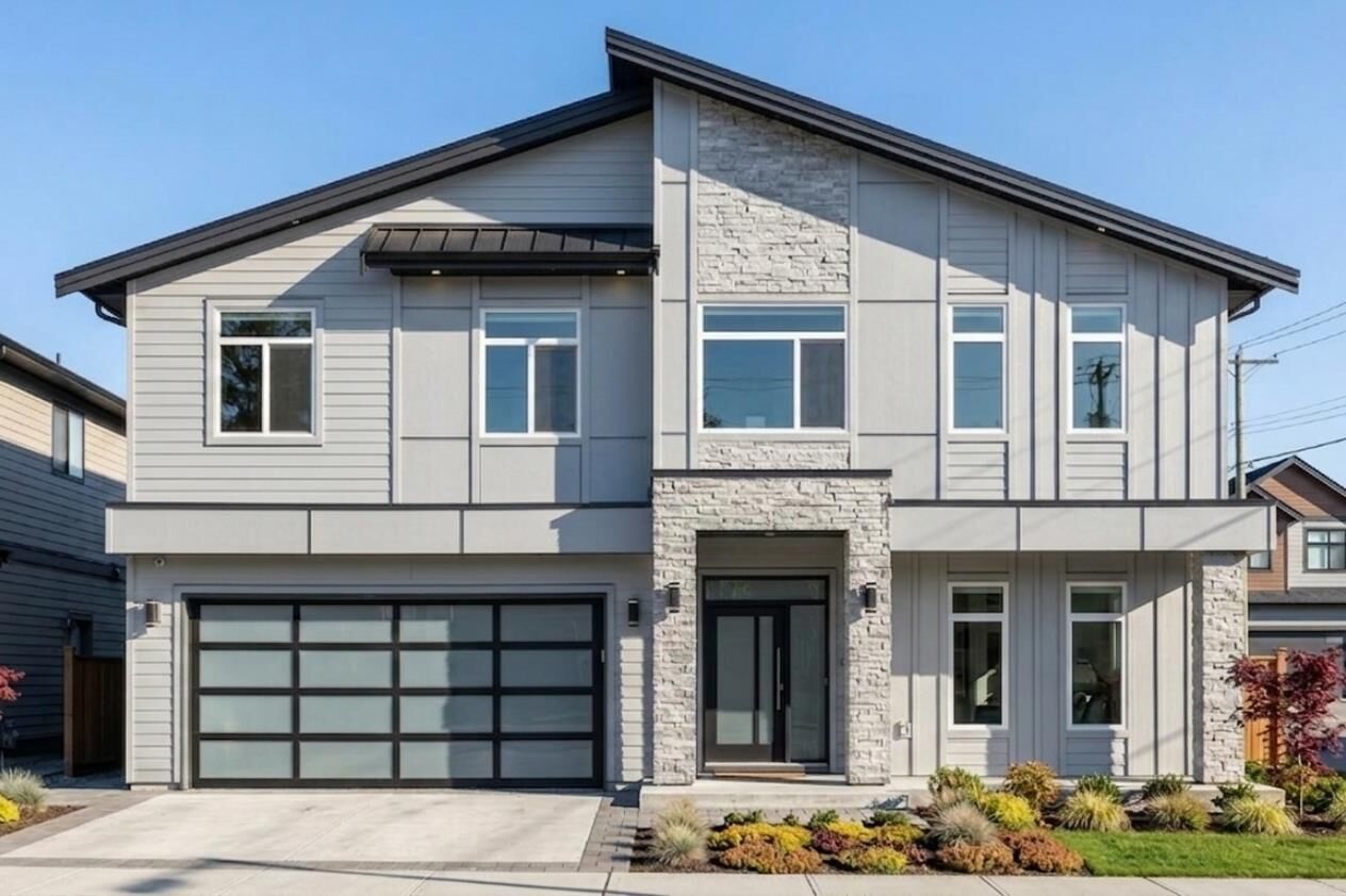 Property Photo:  32687 Egglestone Avenue  BC V4S 0E6 