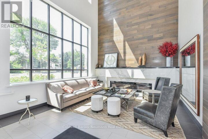 Property Photo:  150 Wellington Street East 1502  ON N1H 3R2 