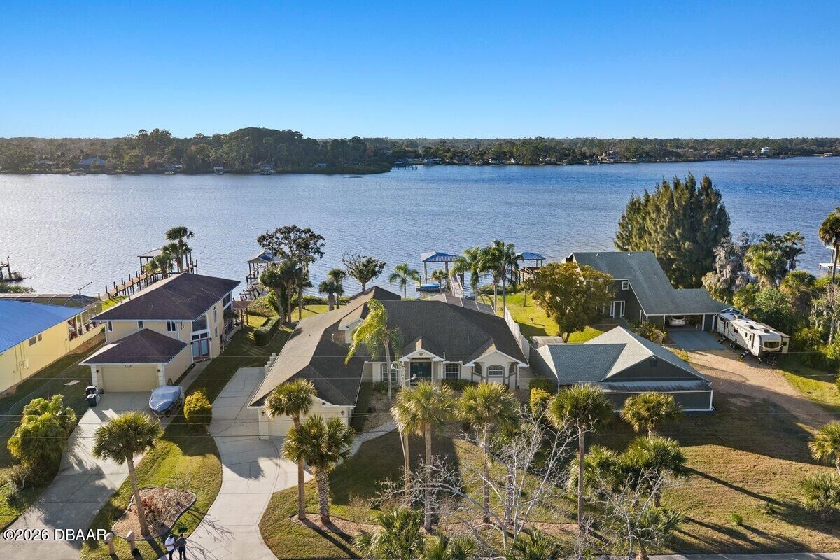 Property Photo:  2660 Sunset Drive  FL 32169 