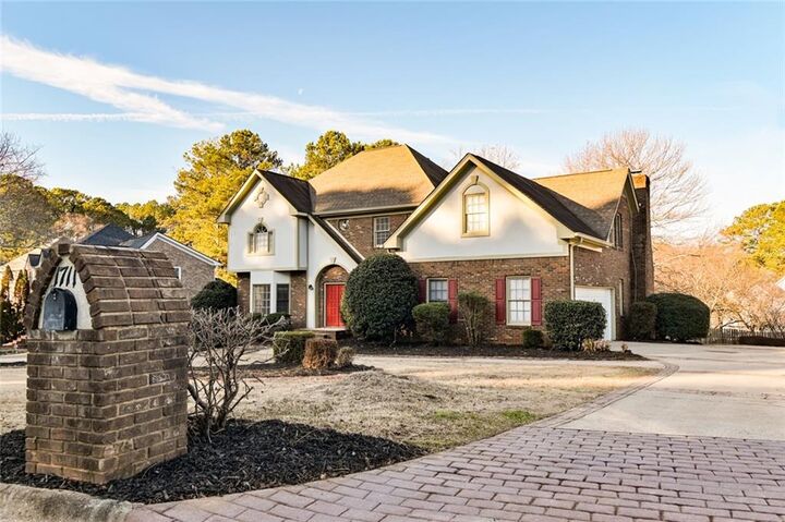 Property Photo: 1711 Hickory Lake Drive GA 30078