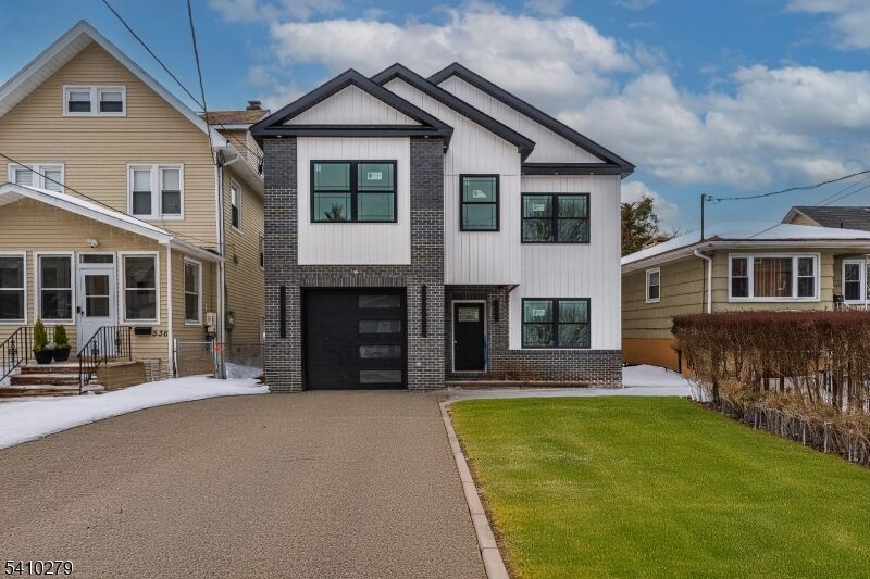 Property Photo:  540 Muriel Pkwy  NJ 07208 