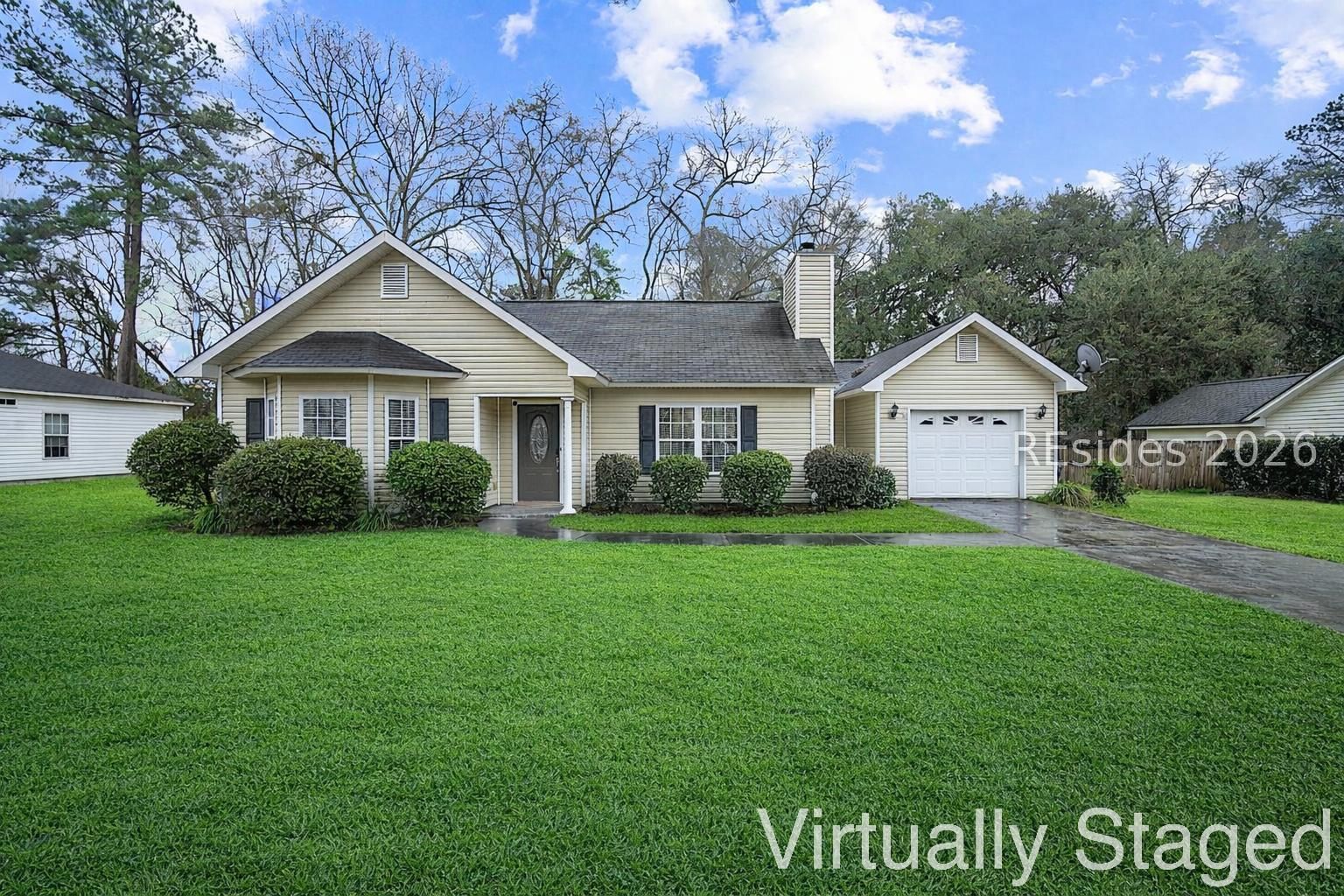 Property Photo: 25 Cameron Drive SC 29945