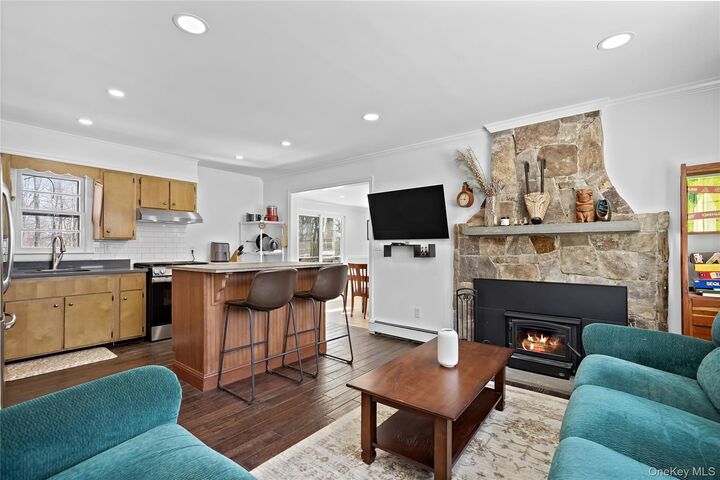 Property Photo:  37 Ridgeland Road  NY 10590 