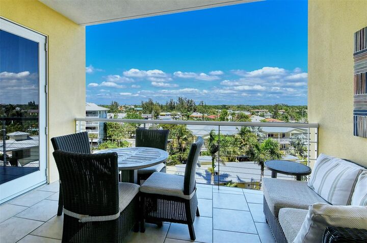 Property Photo: 915 Seaside Drive 410, Weeks 4-7 FL 34242