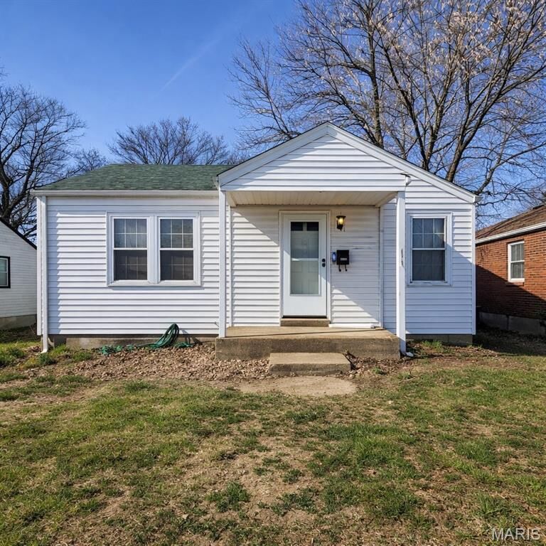 Property Photo:  6717 Thurston Avenue  MO 63134 