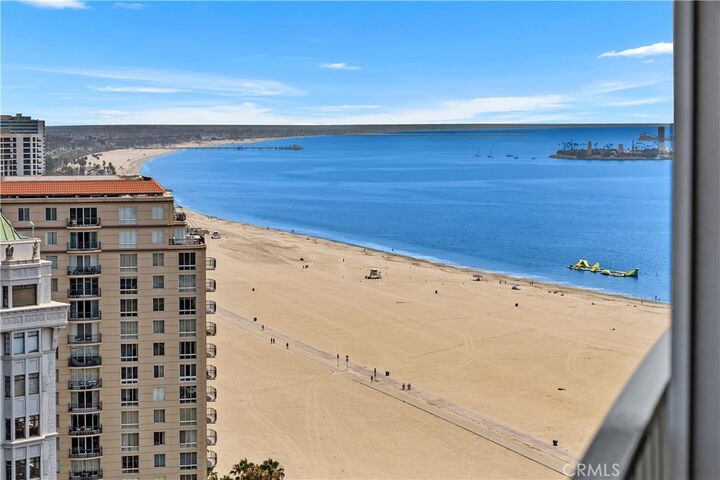 Property Photo:  700 E Ocean 2703  CA 90802 