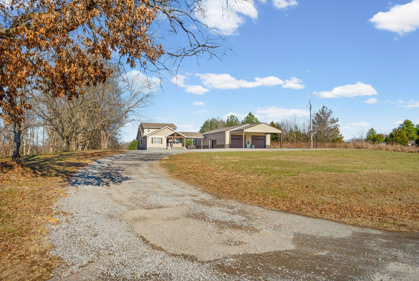 Property Photo: 2875 Jarrell Ridge Rd TN 37043