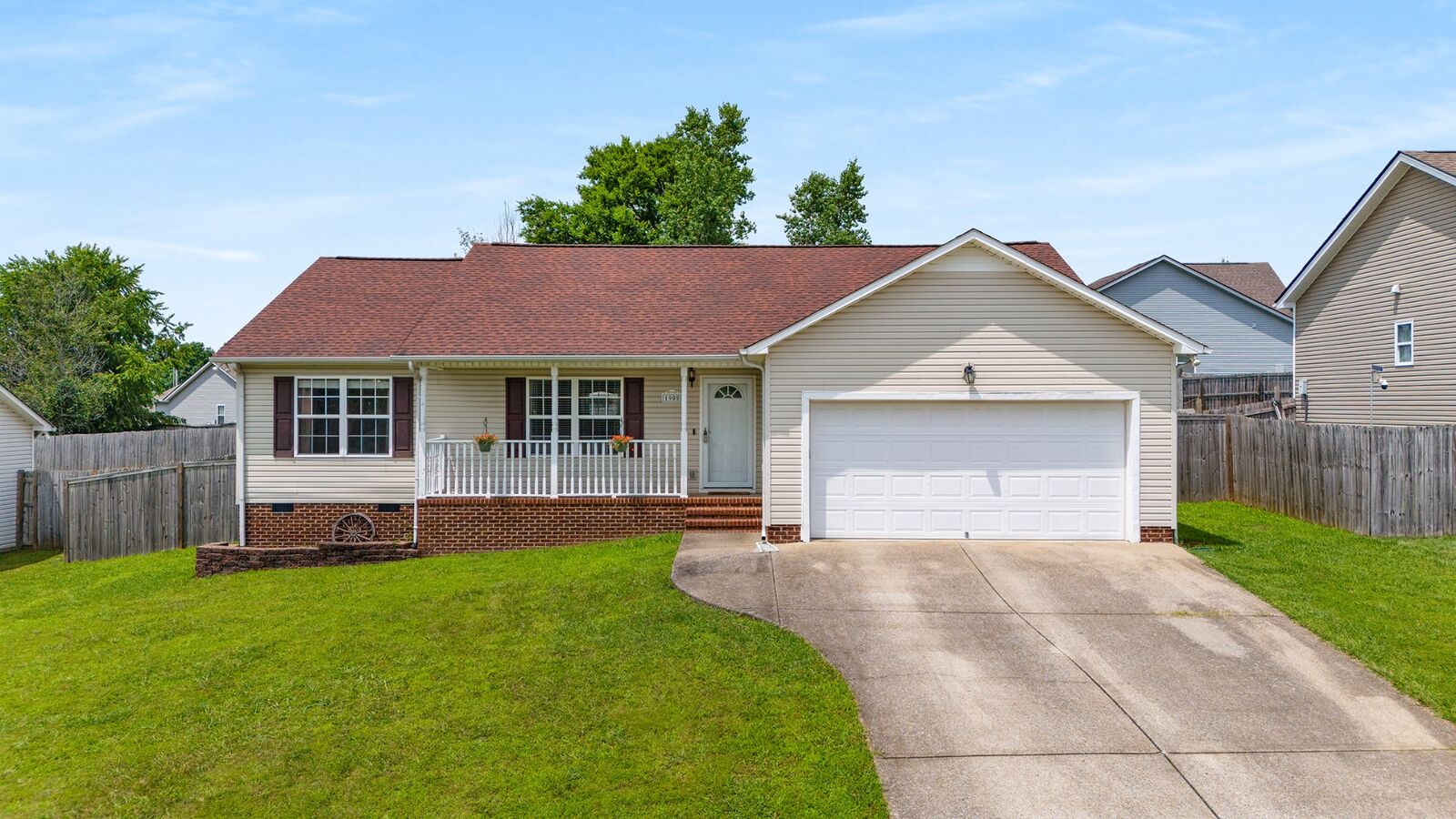 Property Photo: 1908 Sheffield Ln TN 38401