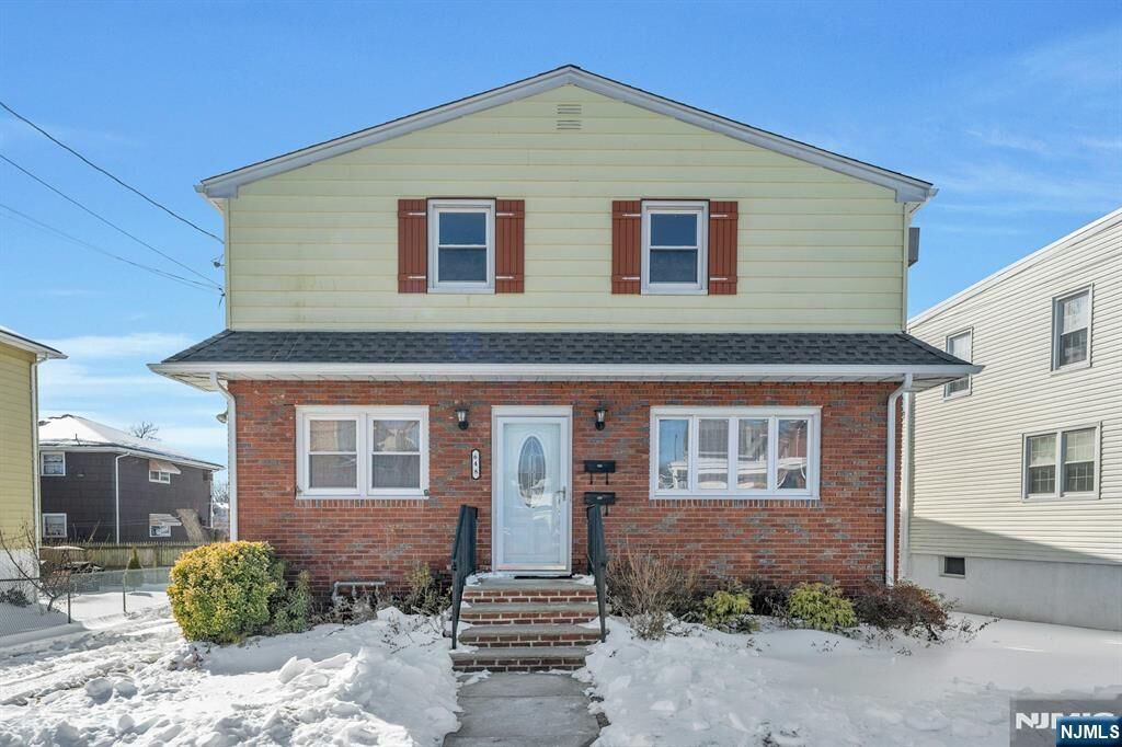 Property Photo:  648 Milton Avenue  NJ 07071 