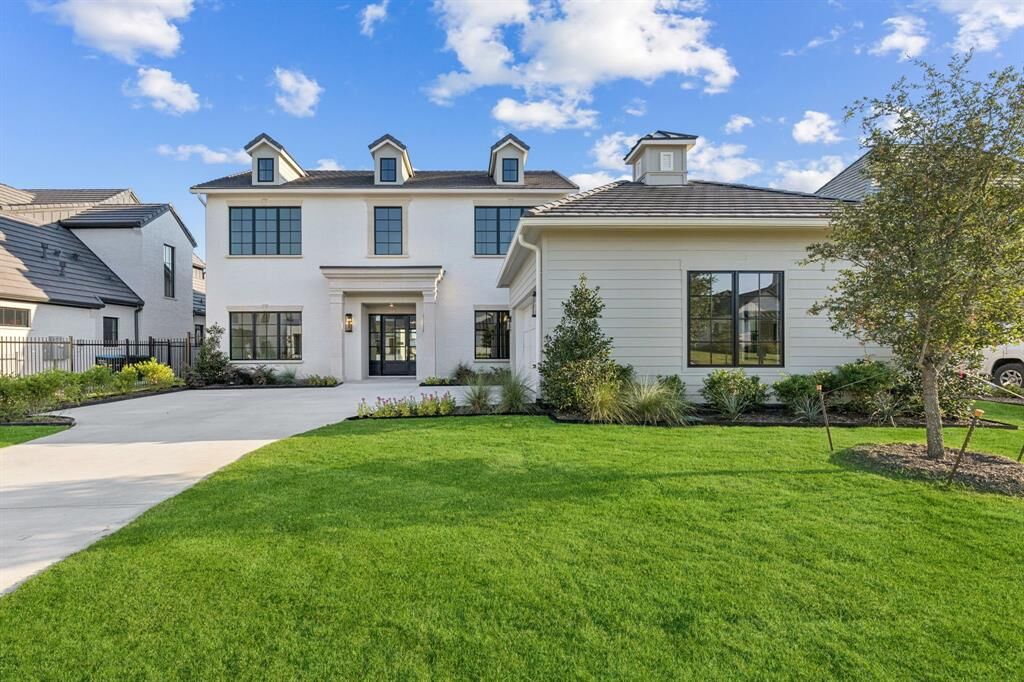 Property Photo: 9617 Saint Michel Lane TX 76126