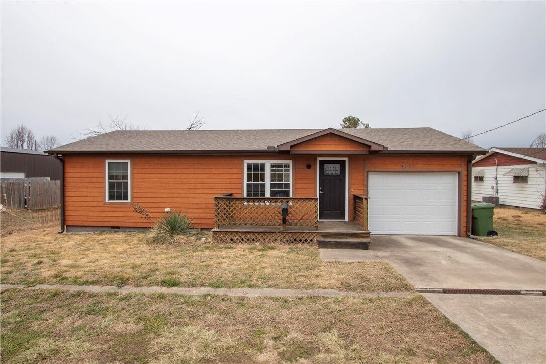 Property Photo:  406 S Dixieland Road  AR 72758 