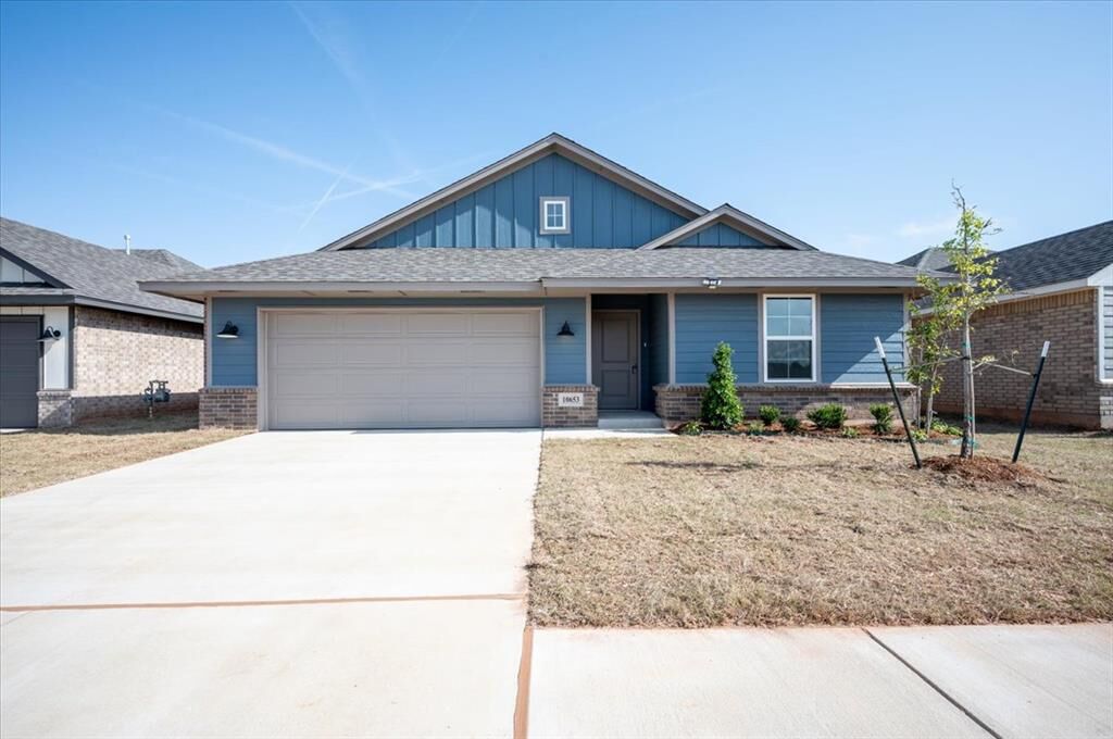 Property Photo: 10653 SW 18th Street OK 73099