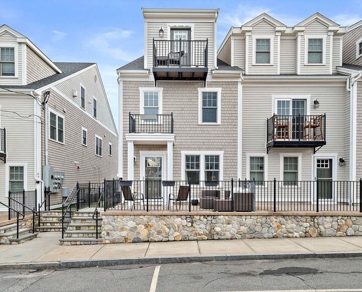 Property Photo:  25 Howland St 2  MA 02360 