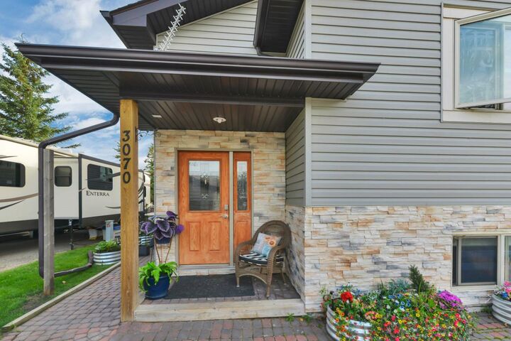 Property Photo:  25074 South Pine Lake Road 3070  AB T0M 1S0 