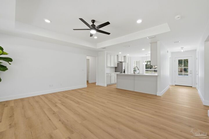 Property Photo: 4564 Galt City Rd FL 32583