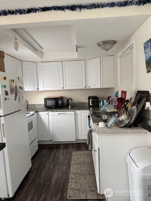 Property Photo:  110  Stanford  WA 98273 