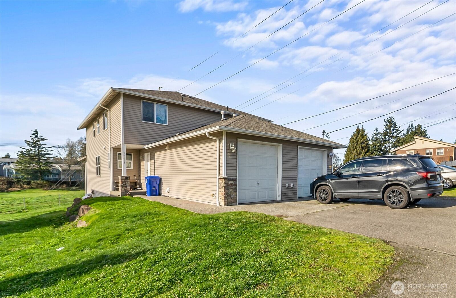 Property Photo:  2905  11th Street C & D  WA 98201 