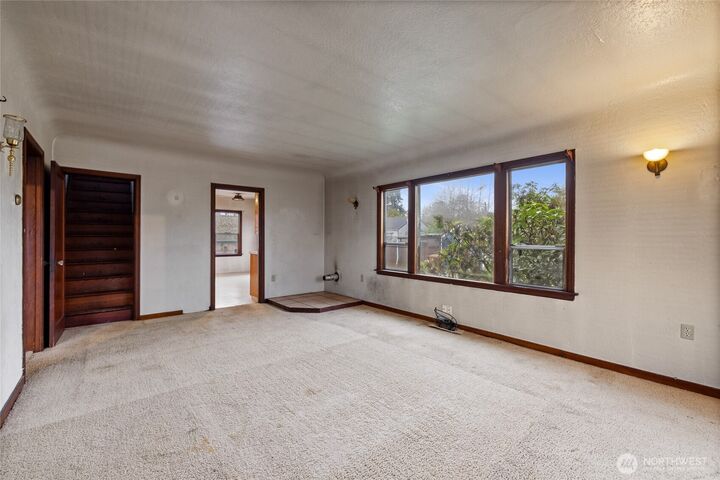 Property Photo: 125 S 64th Street WA 98408