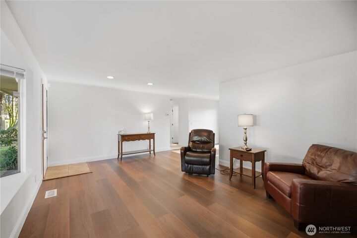 Property Photo:  2428  Loerland Lane  WA 98277 