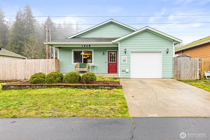 Property Photo: 1928 Village Circle WA 98362