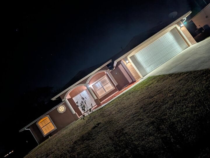 Property Photo:  976 SW Whittier Terrace  FL 34953 