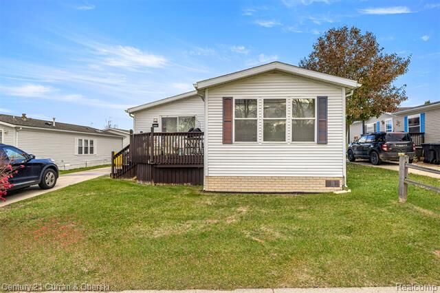 Property Photo:  9824 Hathaway Drive  MI 48167 