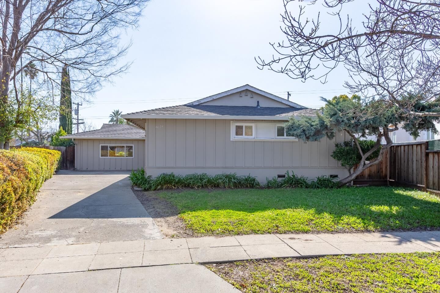 Property Photo: 4822 Pepperwood Way CA 95124