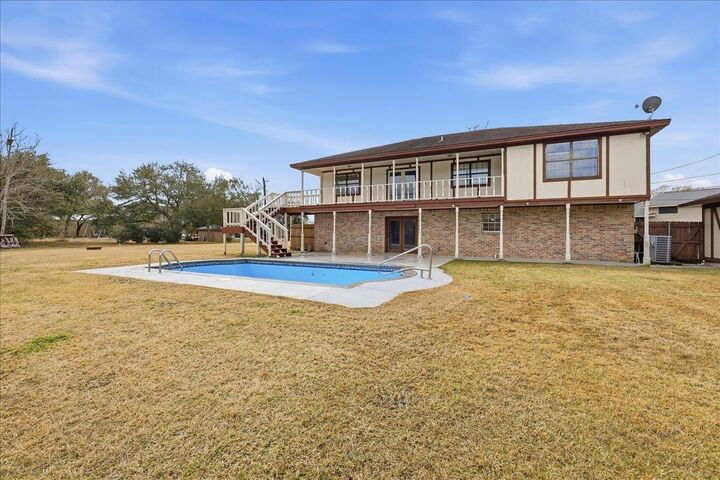 Property Photo:  221 Berwick  TX 77611 