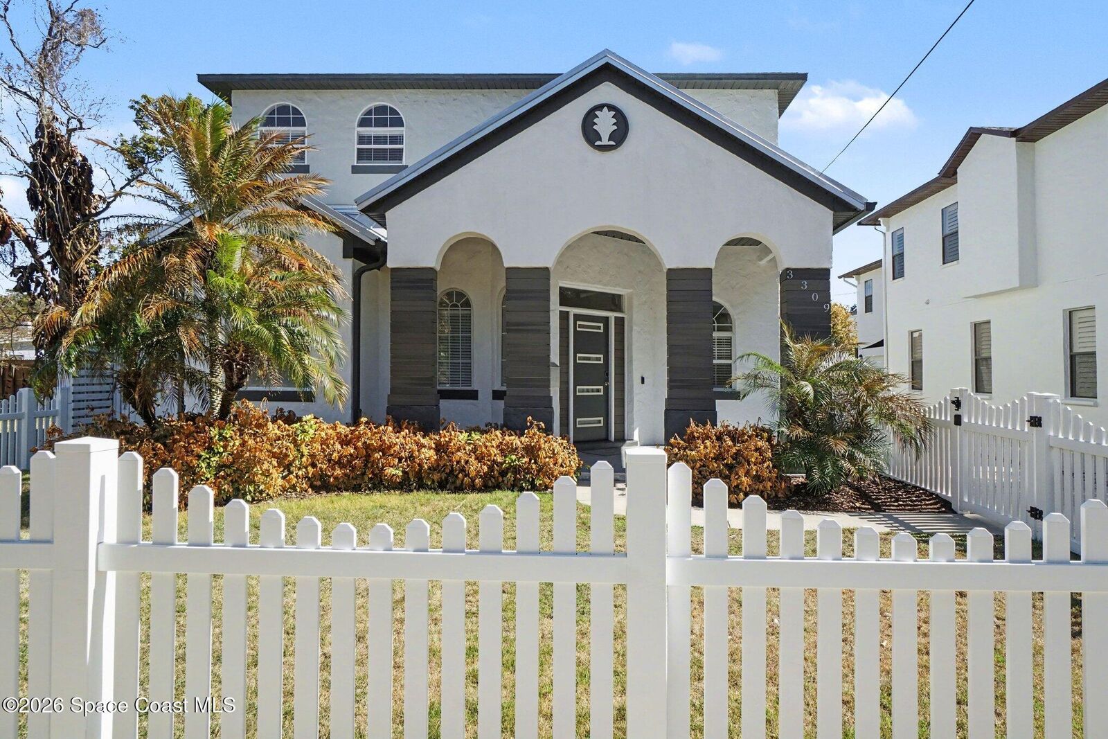 Property Photo:  3309 Helen Avenue  FL 32804 