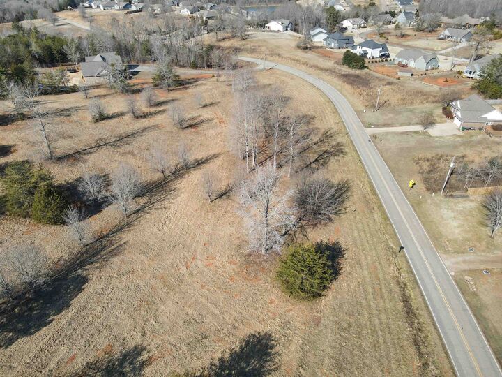 Property Photo:  901 Peachtree Road ***  SC 29323 